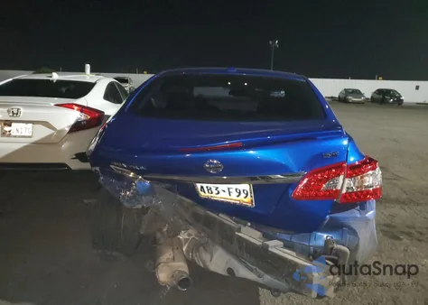 2015 Nissan Sentra S z USA, uszkodzony, nr VIN 3N1AB7AP4FY274063